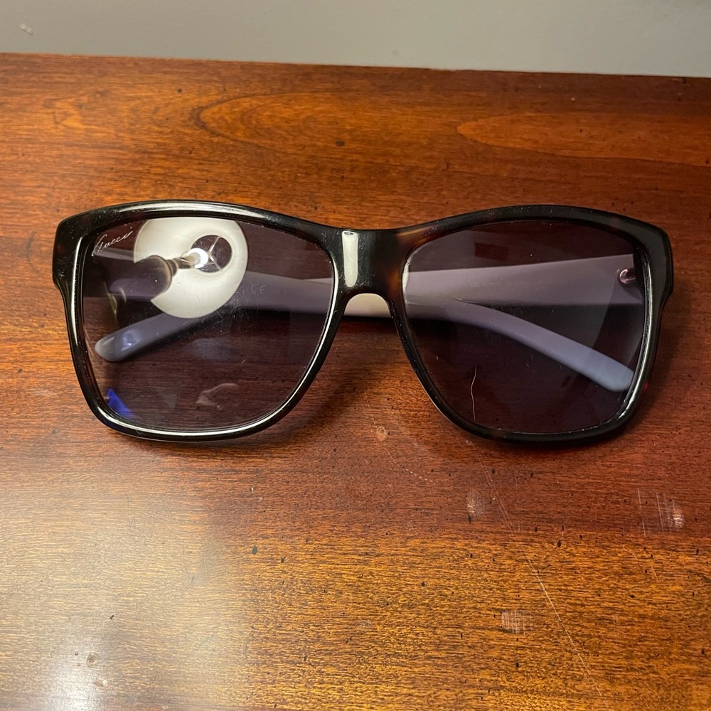 GUCCI Havana Purple Gradient Wayfarer Sunglasses with Trifold Hardshell Case - Picture 3 of 13